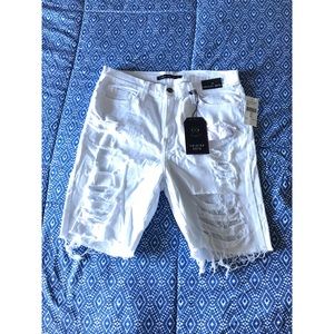 Fashion Nova Bermuda shorts